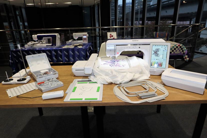 1台200万円!! ブラザーの超高級家庭用ミシン「ルミナイアー XP1」は