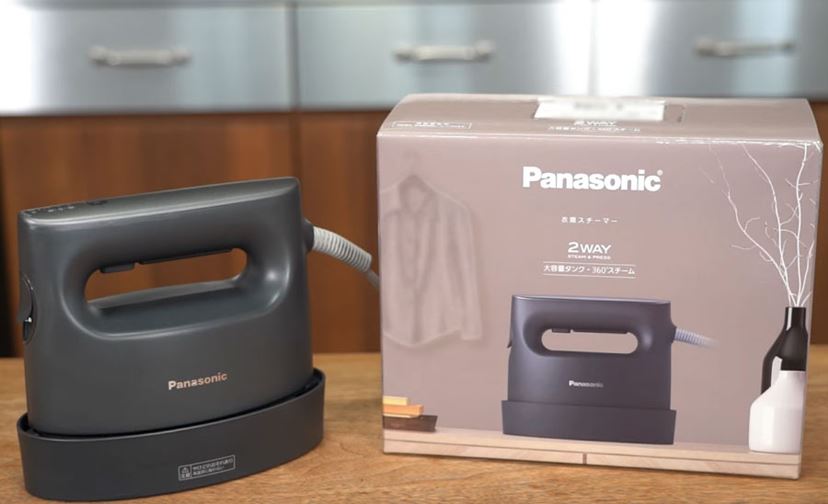 ついに温度調節可能に！ パナソニックの「衣類スチーマー」最新モデル