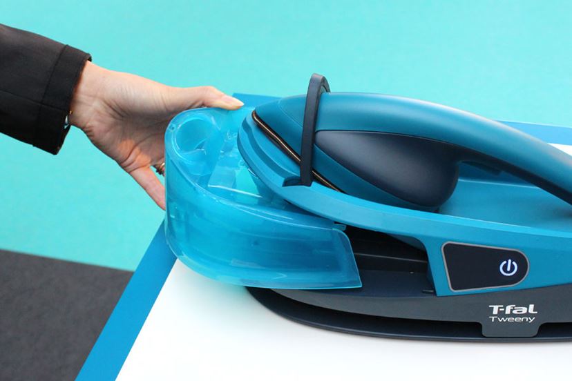 強力スチームで“軽く”使える！ ティファール2in1衣類スチーマー