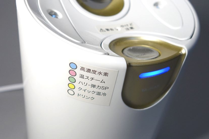 飲む水素水”も作れる！ ヤーマン美容器「ピュア水素水スチーマー」を