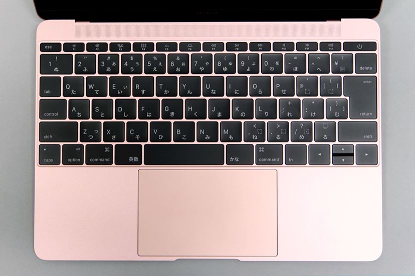 価格据置きでパワーアップした新型「MacBook」、新色ローズゴールド