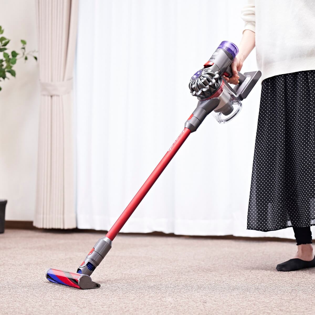 使いやすいは使いたいに｜Dyson V8 Slim Fluffy+｜価格.com
