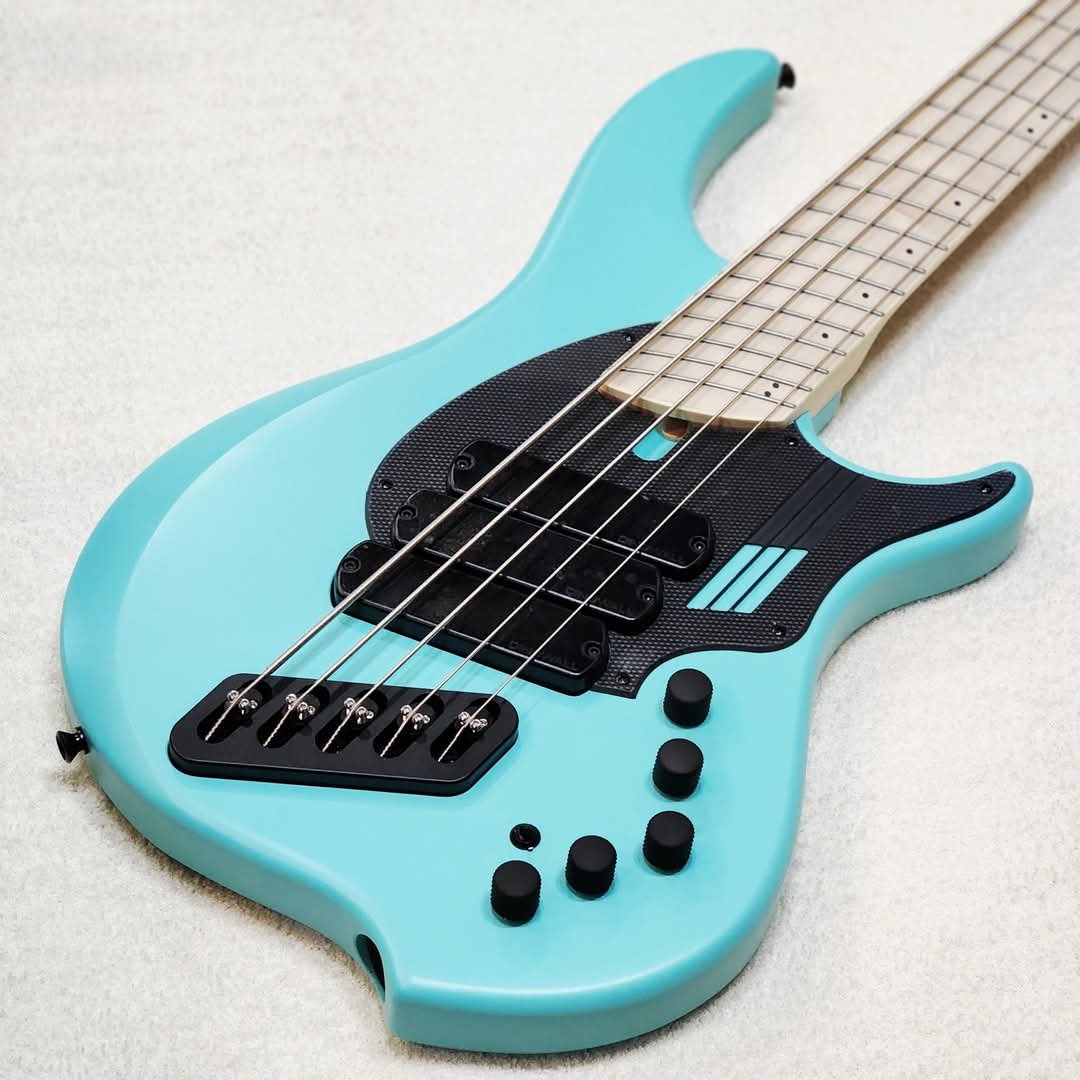 DINGWALL NG3-5 ADAM NOLLY SIGNATURE - CELESTIAL BLUE : Inspired by