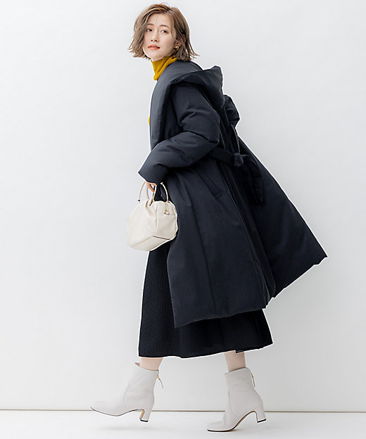 滝沢眞規子さん着用】リュクスダウン ガウンコート