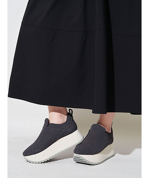 SLIP－ON SNEAKER | ELENDEEK/エレンディーク | 三越