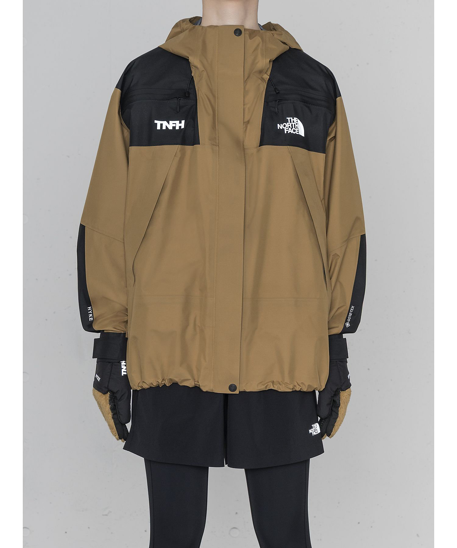 NPW254HK_UB_1?$VS_1500$