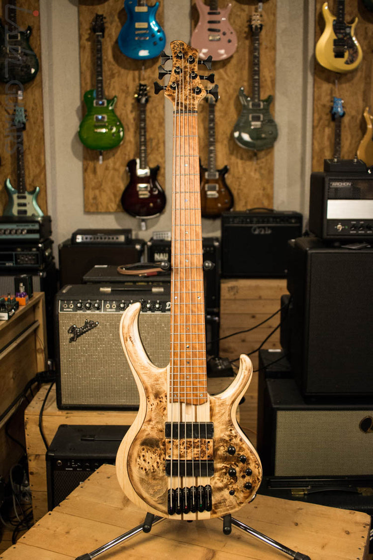 180321811_31_750x.jpg?v=1571719425