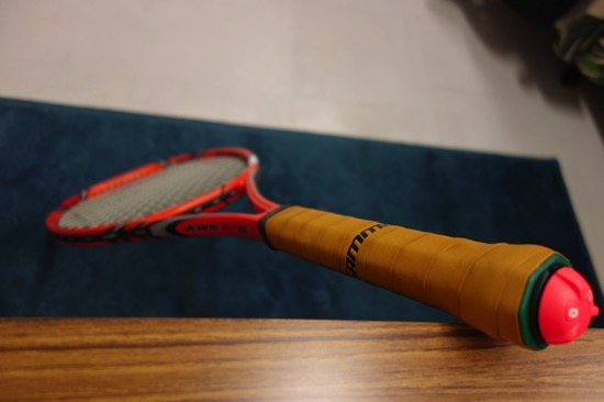 V core tour Gにレザーグリップ&Smart Tennis Sensor装着。重量測定も