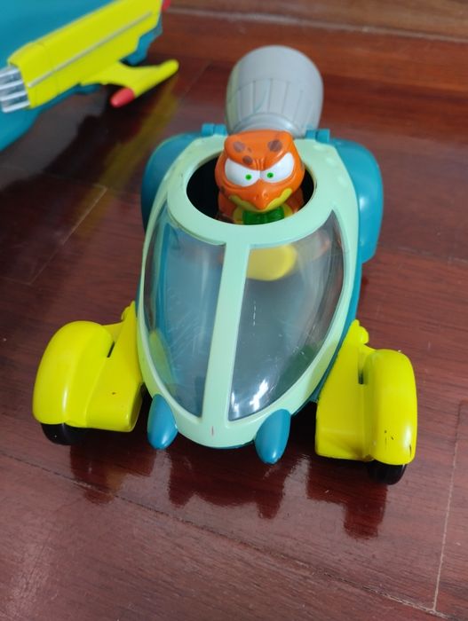 Space Jam Moron Airship Brinquedo Fernão Ferro • OLX.pt