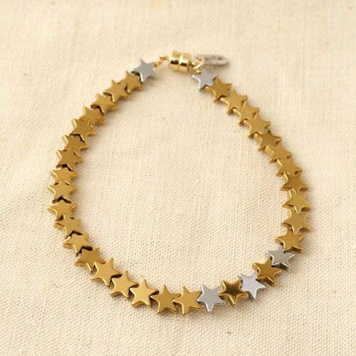 モリーヴ mollive HEMATITE STAR BRACELET SnomMan目黒蓮さん着用