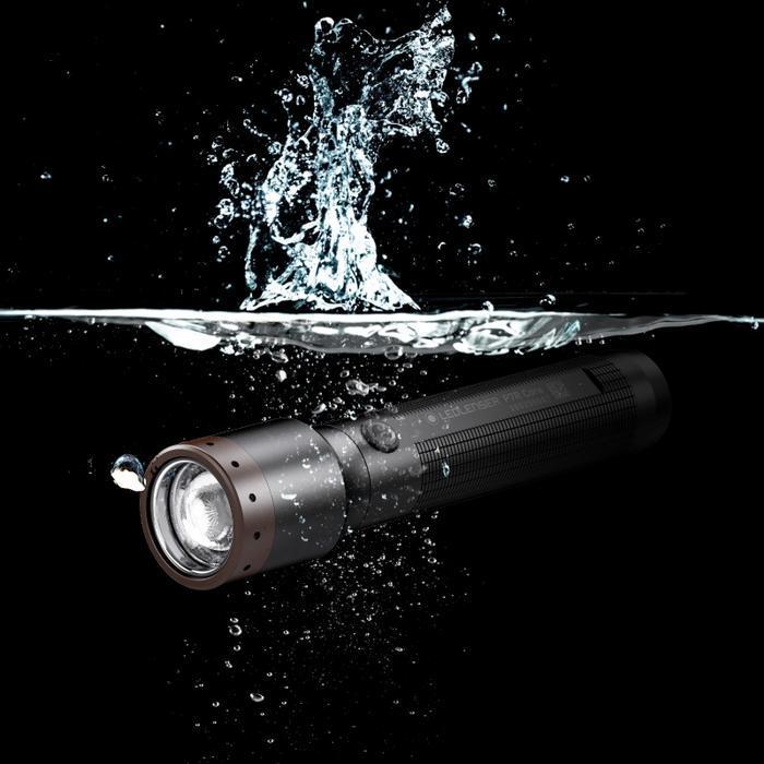 P7R CORE」LEDLENSER レッドレンザー LEDライト 充電式 : アイシン