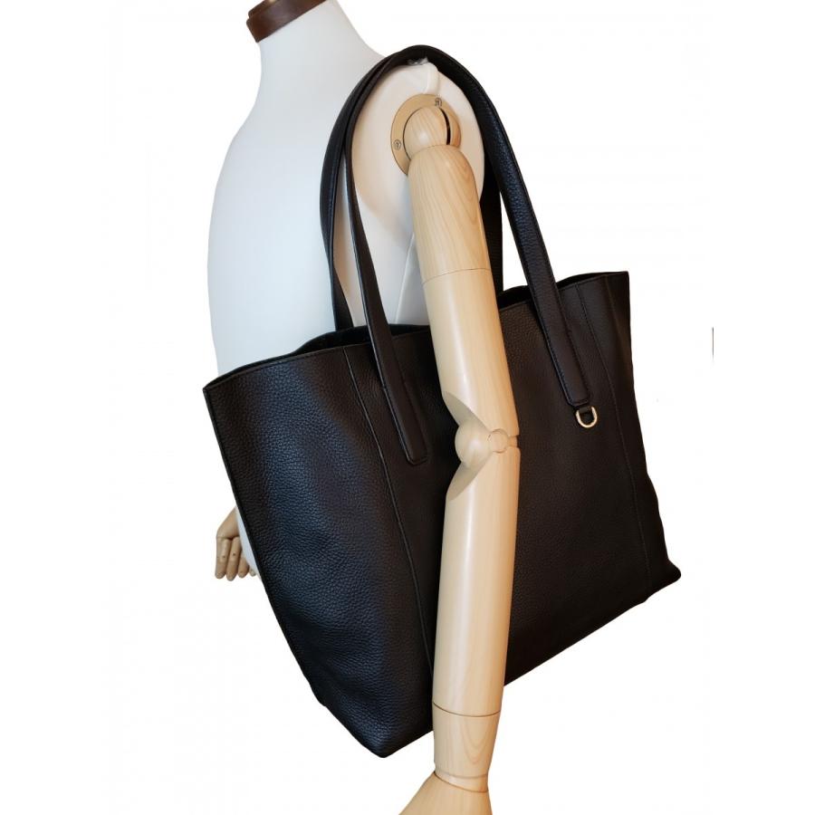 TOD'S（トッズ） 【極美品】 【トッズ】 日本限定モデル オールレザー