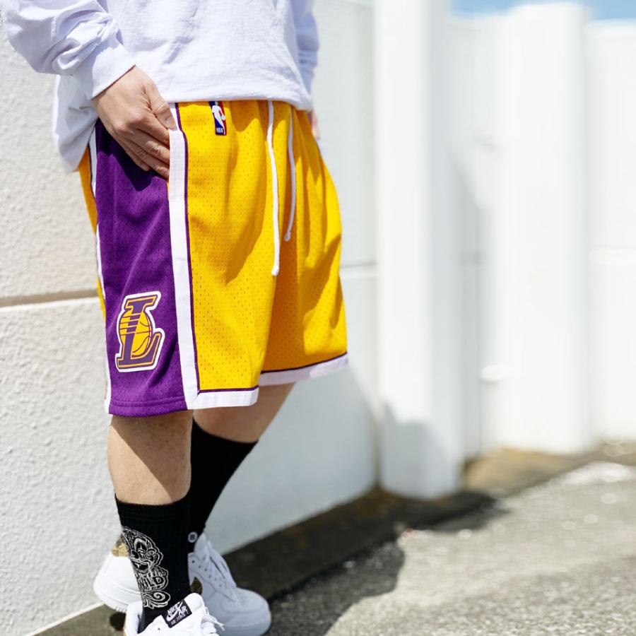 Mitchell&Ness（ミッチェルアンドネス） バスケショーツ SWINGMAN