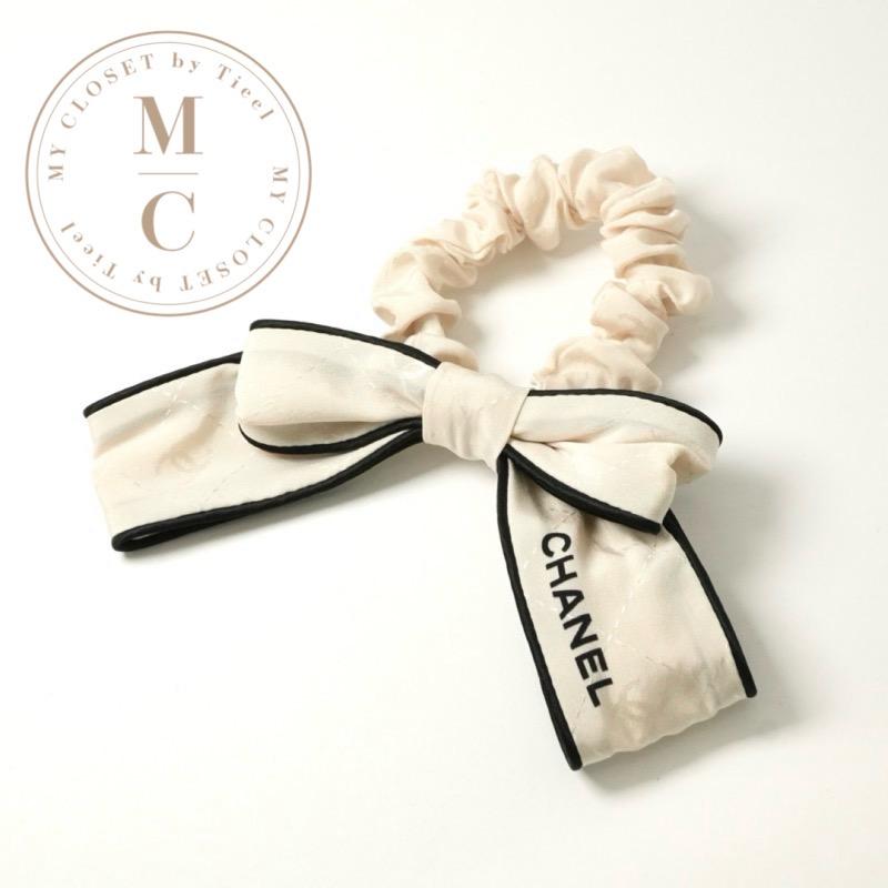 CHANEL（シャネル） ヘアアクセサリー ホワイト ブラック ココマーク
