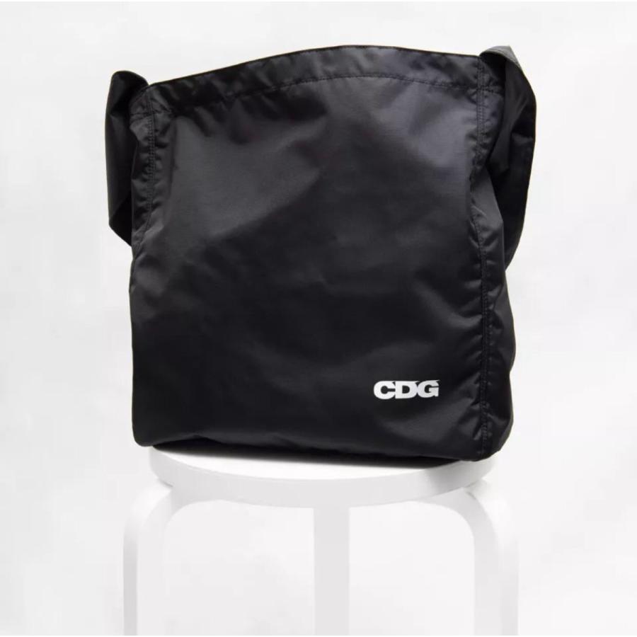 COMME des GARCONS（コムデギャルソン） CDG ショルダーバッグ COMME