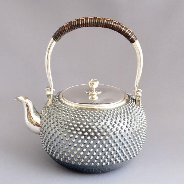 銀瓶 茶道具 南鐐(純銀製) 霰地紋 銀瓶 五合 : 茶道具専門店 (有)菊池