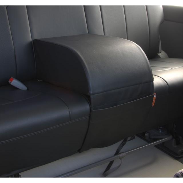ユーアイビークル（UI-Vehicle）セカンドシートアームレスト