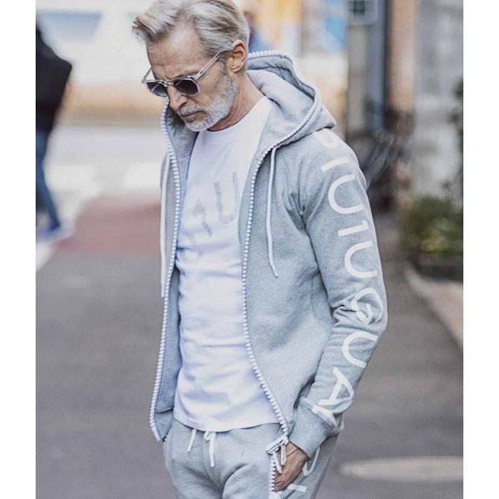 1PIU1UGUALE3 RELAX ウノピゥウノウグァーレトレ ビッグファスナー