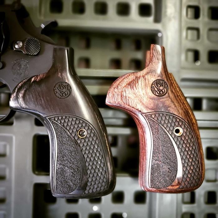 アルタモント S&W Kフレーム ラウンドバット用 木製グリップ ALTAI