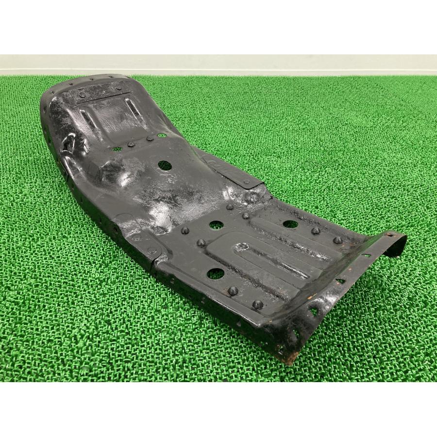 ホンダ（HONDA） CB750FOUR-II シートベース 純正 中古 バイク 部品