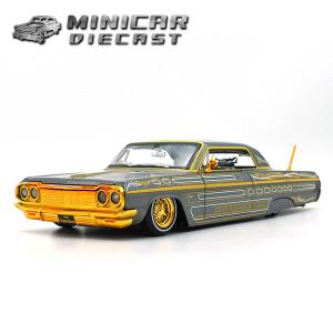 1/18 シボレー インパラ 1961 Chevrolet Impala Sport Coupe Honduras