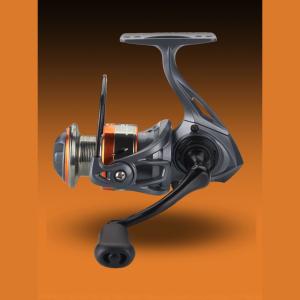 スピニングリール8000番/DOMINION/12号ナイロンライン200mを搭載した