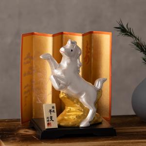 令和8年の縁起干支 午(うま) 馬の置物 繁栄(中) 高岡銅器の縁起干支