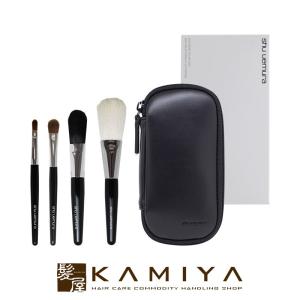 shu uemura（シュウ ウエムラ） ポータブル ブラシセット 【国内正規品