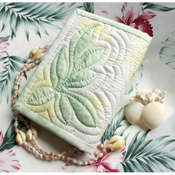 ハワイアンキルト手作りキット マイレのブックカバー(S) : KOKUA