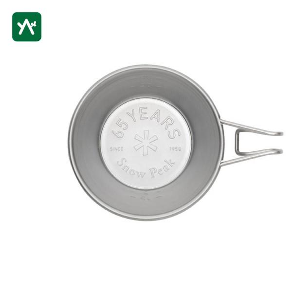 スノーピークの2023年新商品「65周年記念シェラカップ」2種登場