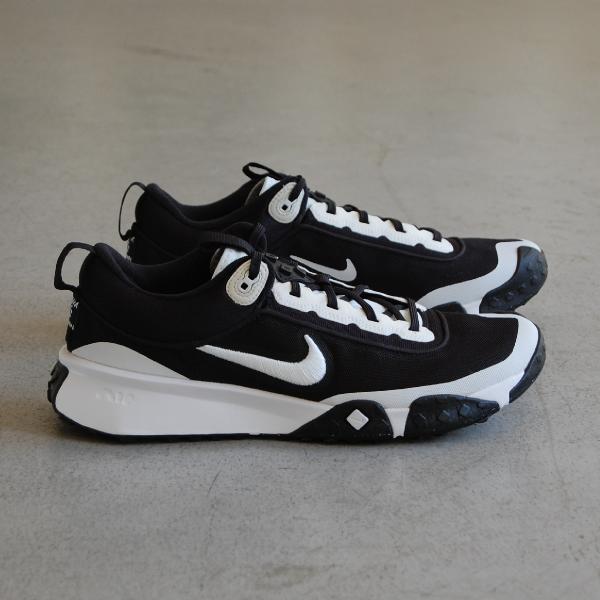NIKE（ナイキ） NIKE Air Diamond Varsity Turf Black/White エア