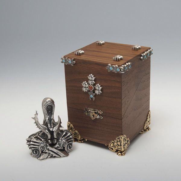 牙狼 GARO 魔導輪ザルバ Body Statue in the Box 劇中ver