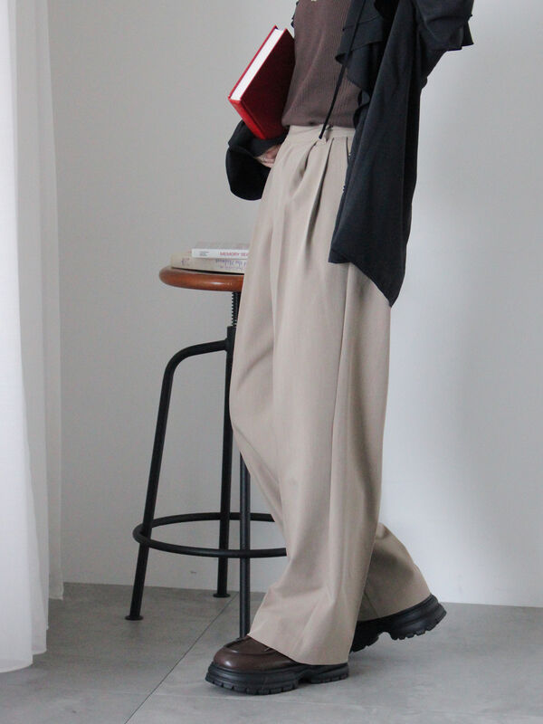 セール】 センタープレスツータックスラックス（グレー/ブラック/モカ