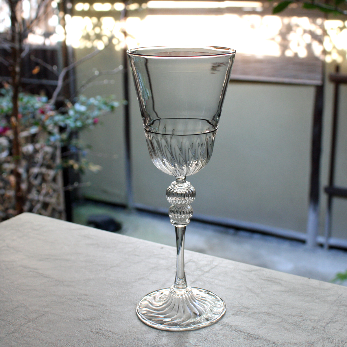 glass atelierえむに Flowのゴブレット(ワイングラス) 耐熱ガラス | J