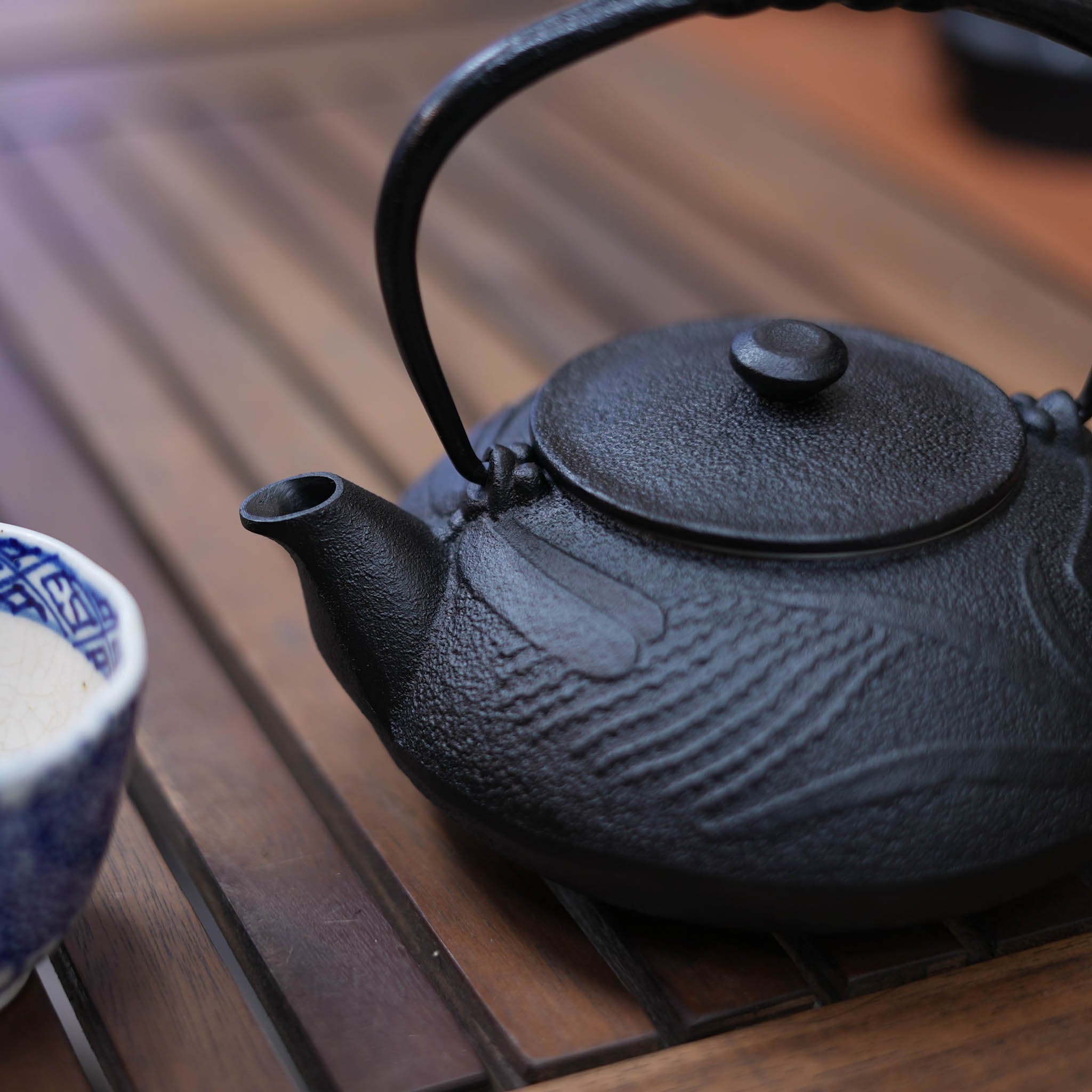 南部鉄器 鉄瓶 | 蜻蛉 0.5L | 黒 | 及富