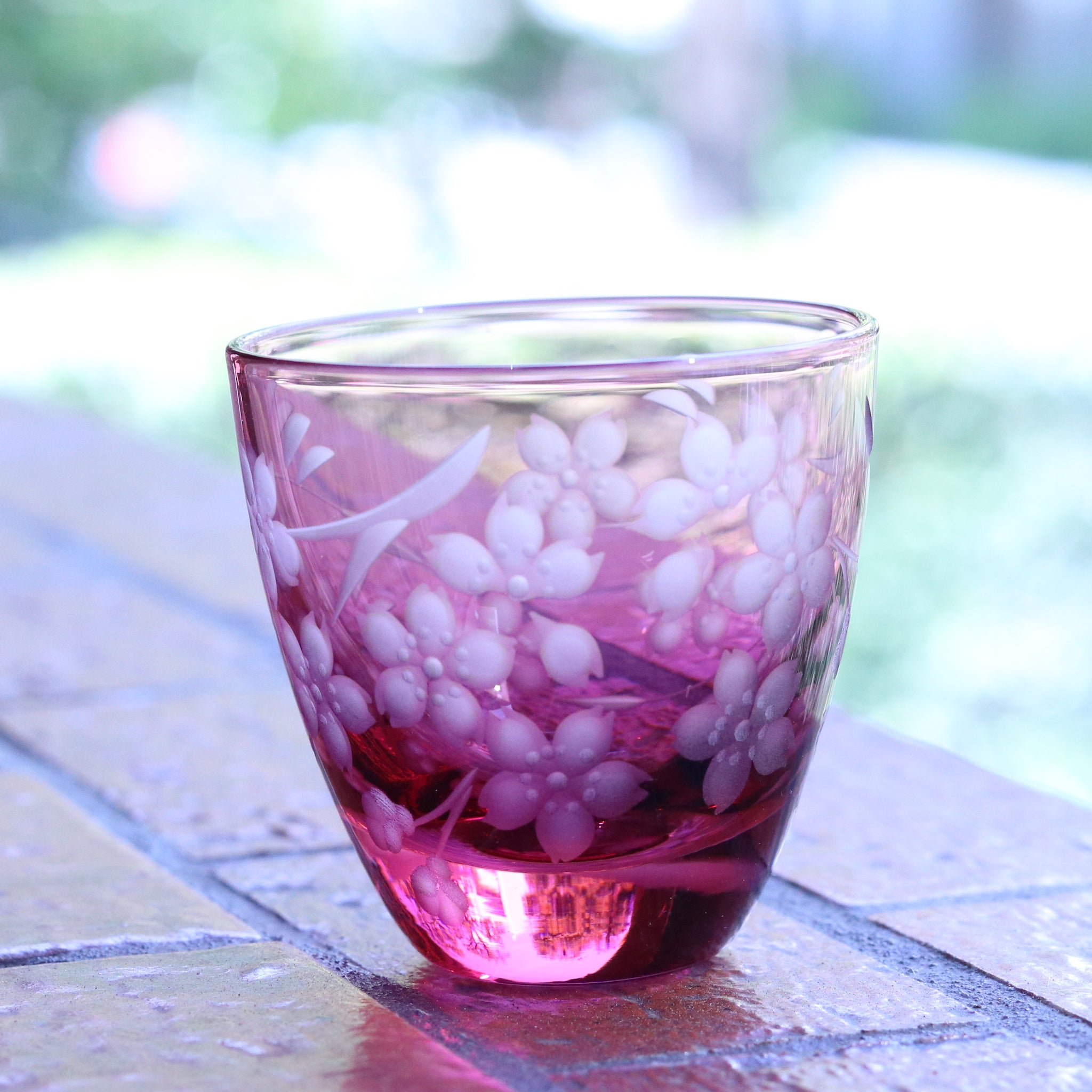 江戸切子 ぐい呑み｜桜 - 花切子- ｜金赤｜山田硝子