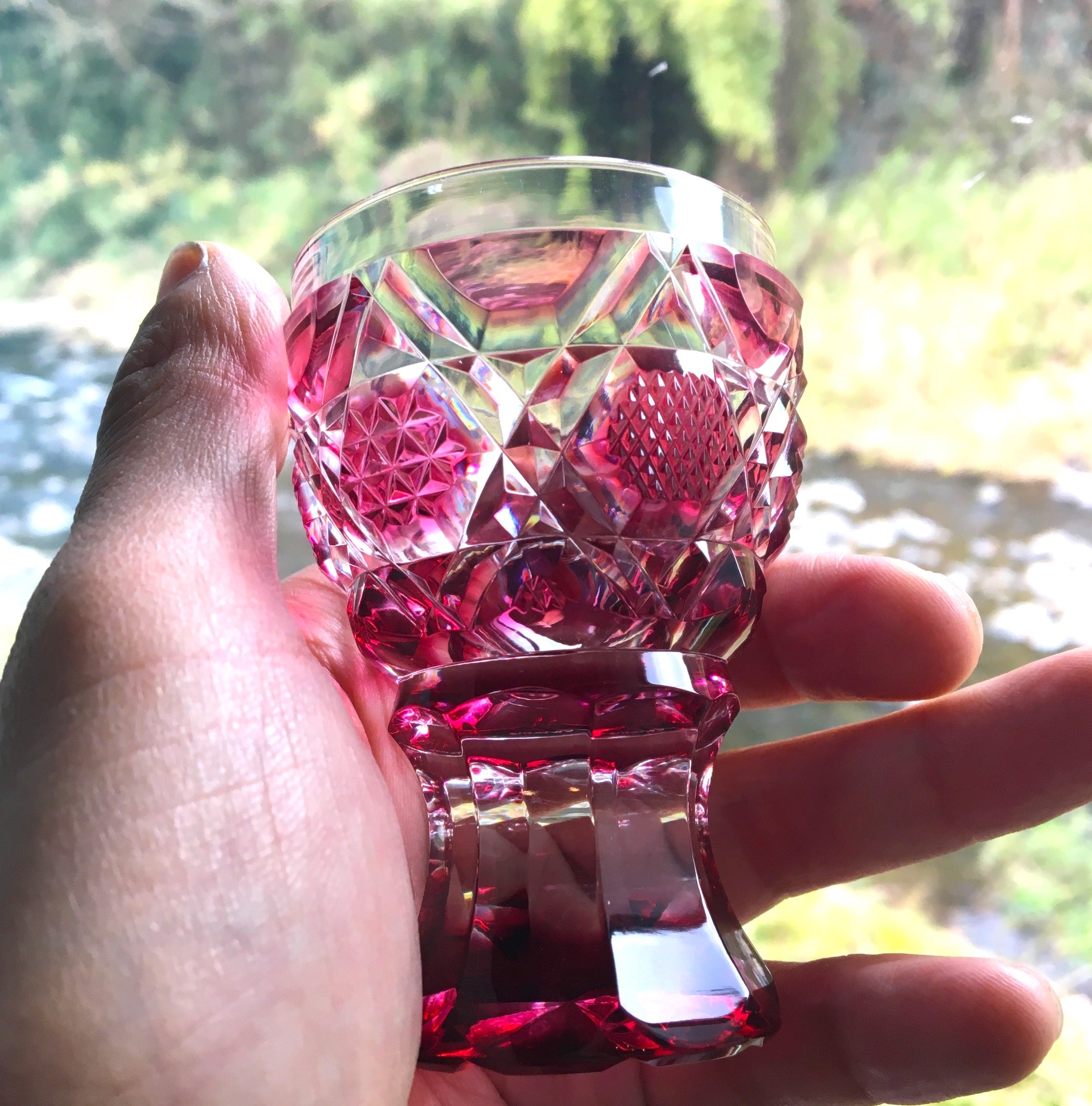 薩摩切子 台付きグラス | 馬上杯 | 金赤 | 薩摩びーどろ工芸