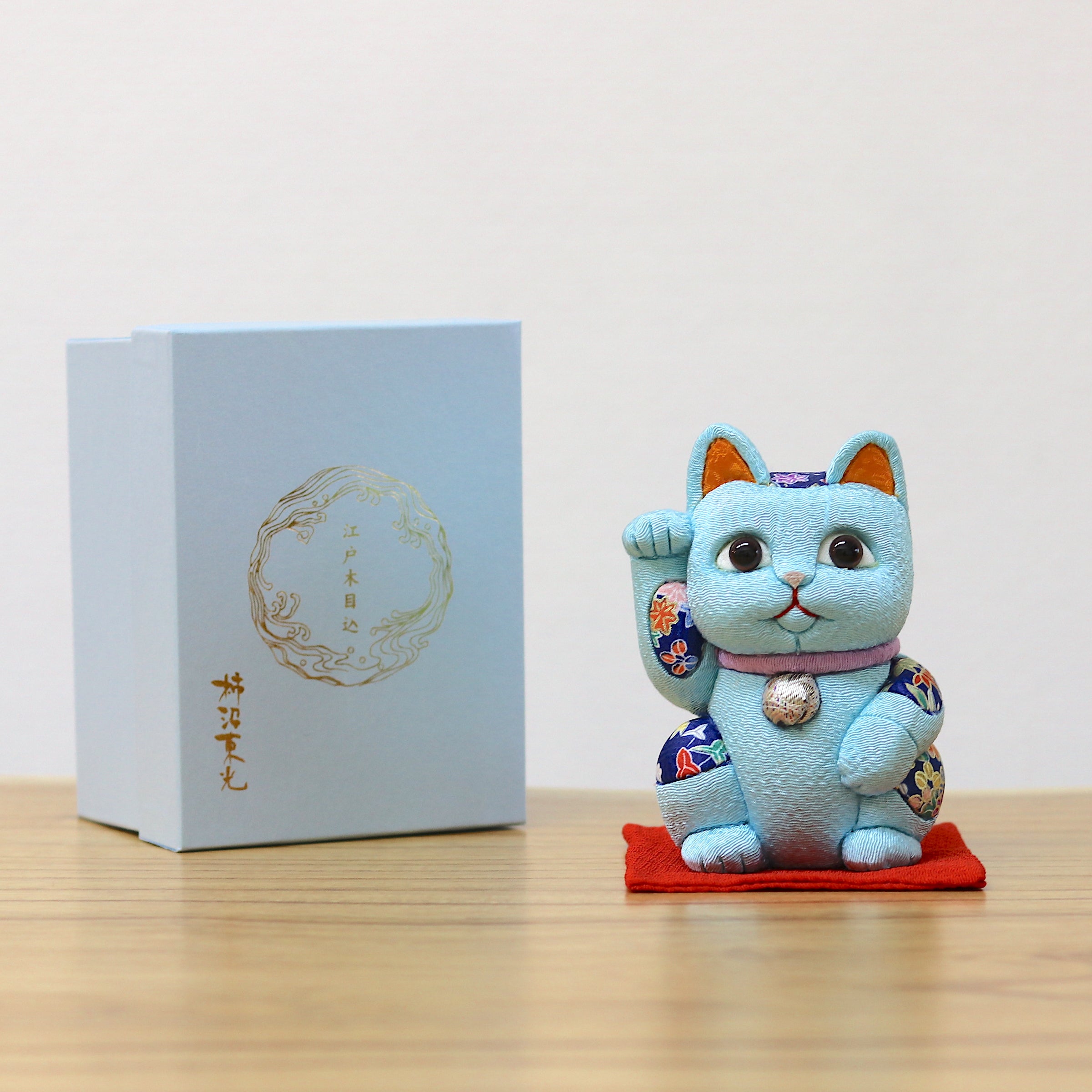 招き猫 | 江戸木目込み 招き猫 風水(中) | 青色 | 柿沼人形