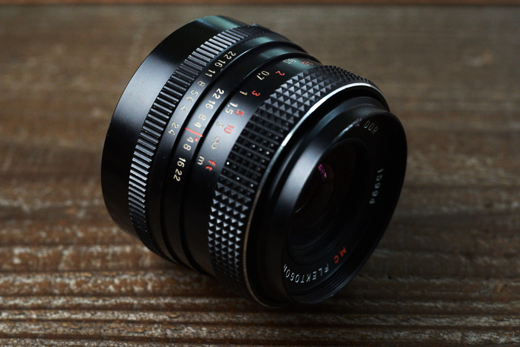 CARL ZEISS JENA DDR FLEKTOGON 35mm F2.4 | jittodesign blog