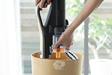 スティッククリーナー（コードレス式）PV-BL2H ： クリーナー ： 日立