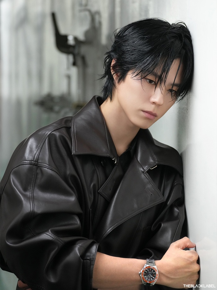 また新たな「ボゴミの公式美写真」登場！パクボゴム「GQ 2026年1月号