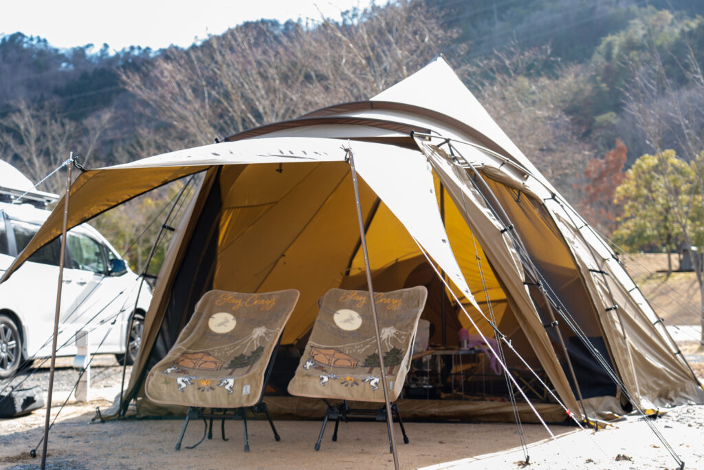 ゼインアーツ ロロレビュー 人気の理由は設営 坊主キャンパー