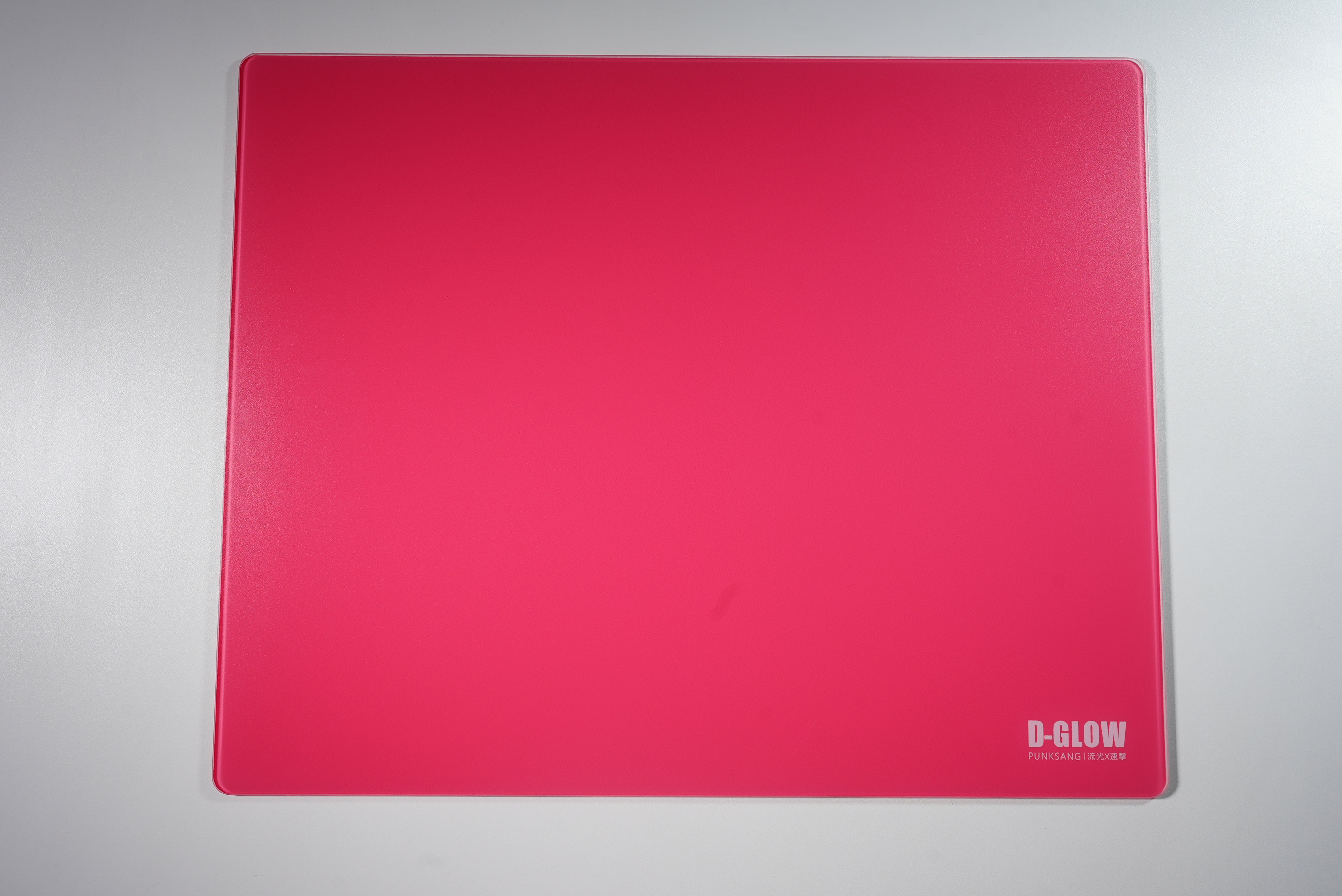 D-GLOW 速 RosePink 【ガラス製マウスパッド】