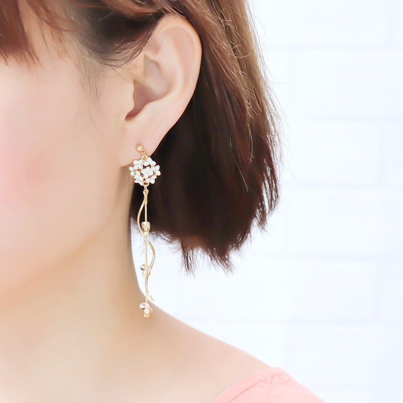 レシピNo.KR1191 チャーム紫陽花のピアス2種 – 貴和製作所オンラインストア