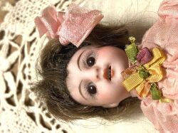 ジャーマンアンティーク シモン・ハルビックのミニョネットビスク