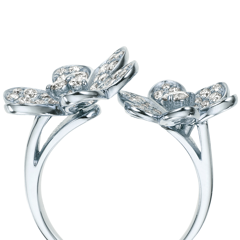 K18 フラワーパヴェ ダイヤモンド リング（合計1.0ct・金属色の選択