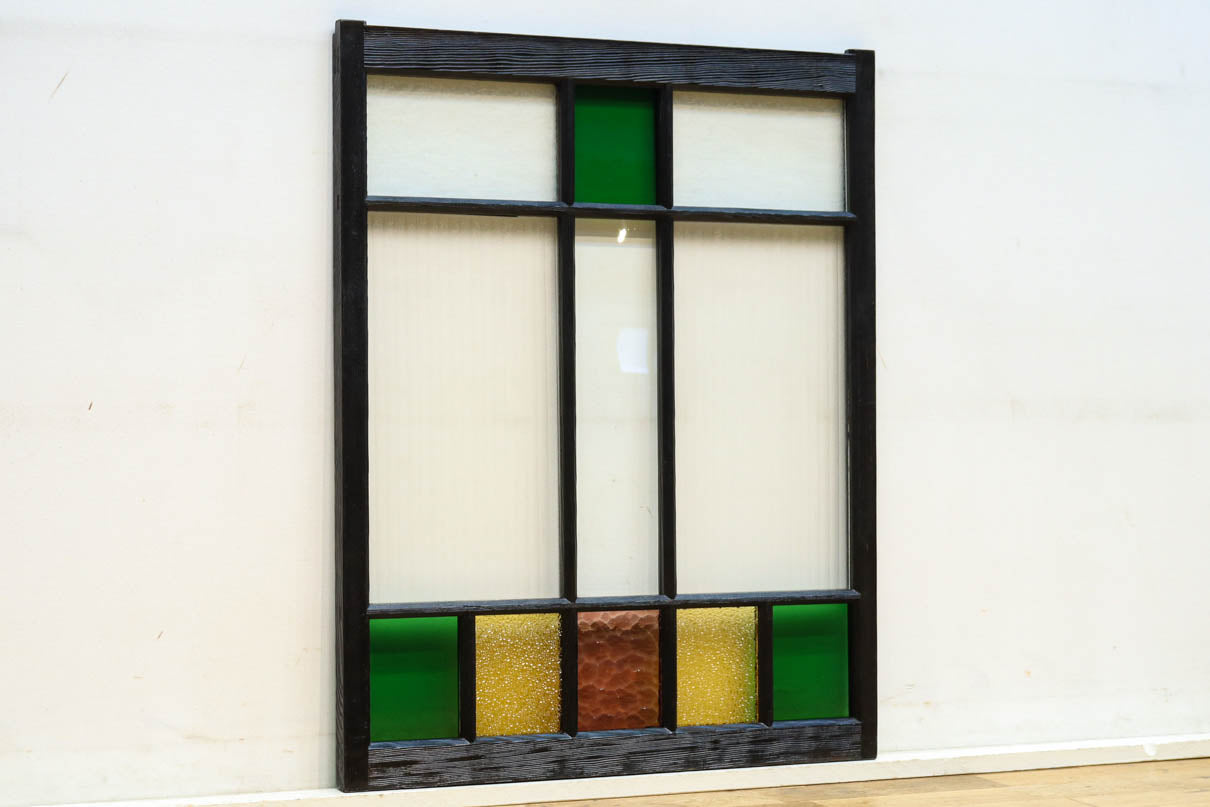 カラフルな色合いがレトロ感を漂わす中型ガラス窓 EZ2757 在庫1枚 – 古