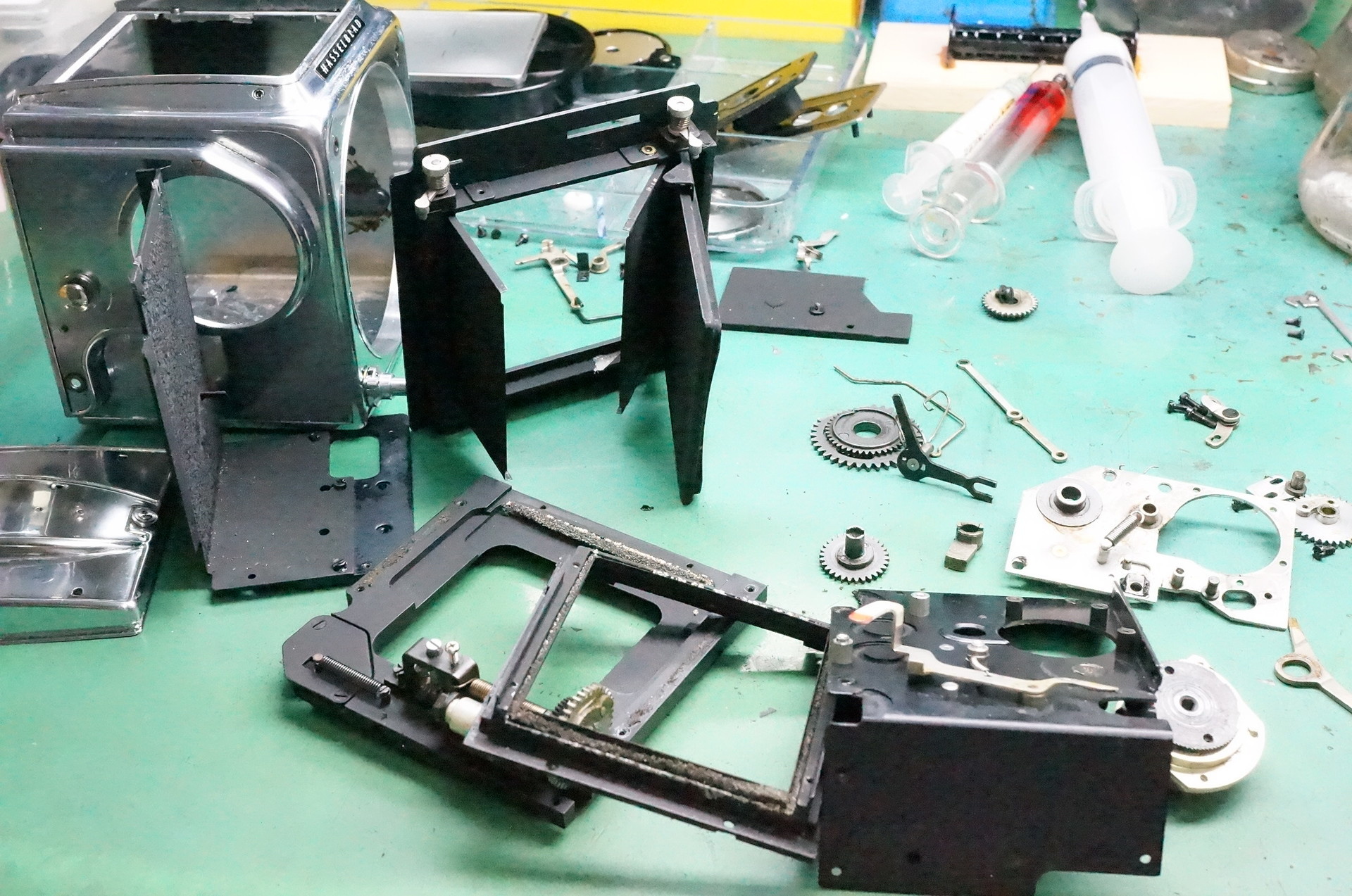 ハッセルブラッド500CM 先日のオーバーホール処理の続きです