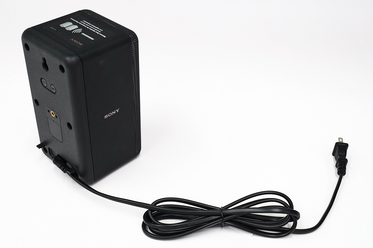 バッテリー内蔵型のワイヤレスリアスピーカー「SA-RS5」を導入。使い