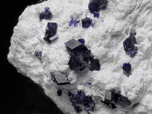 逸見石 Henmilite 鉱物たちの庭